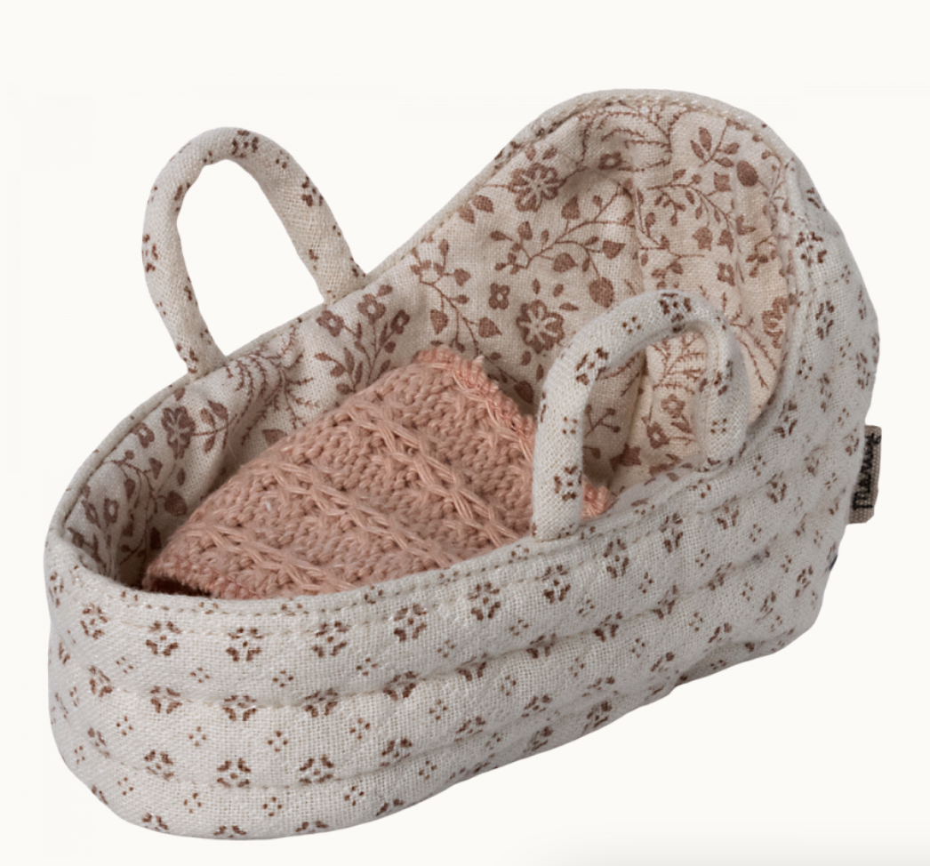 carrycot for baby mouse