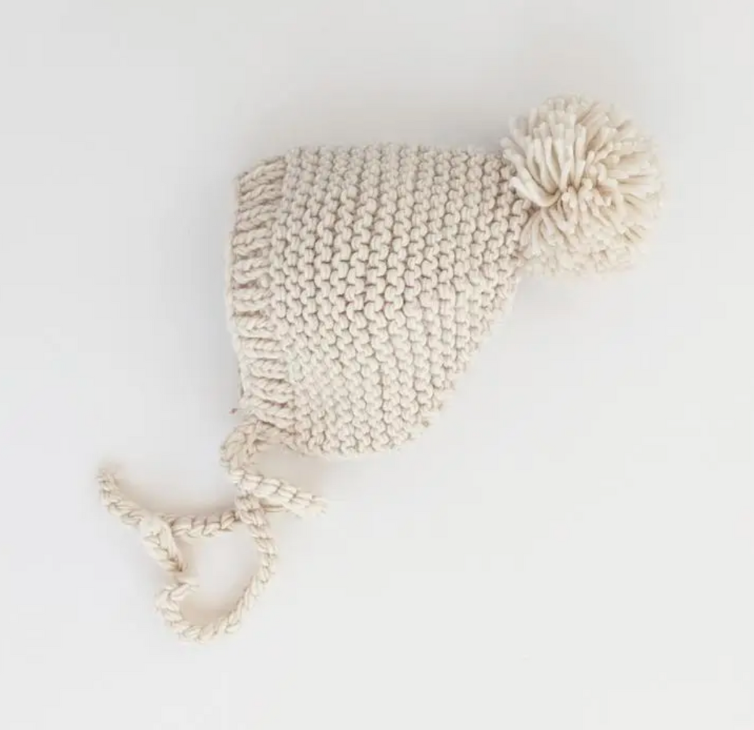 natural stitch bonnet